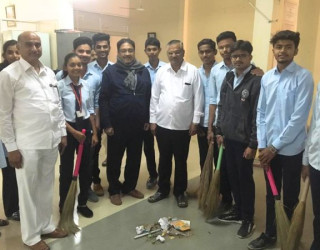 Swatchhata Abhiyaan done in civil dept on the occasion of Republic day